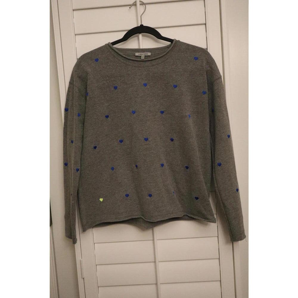 Lisa Todd gray sweater with blue & green hearts size XS